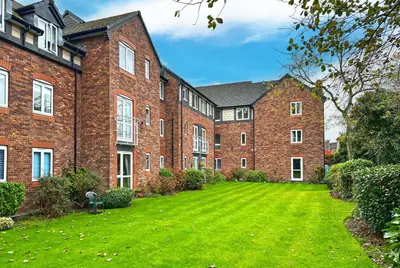 290 Park Road, Timperley, Cheshire WA15 6UB
