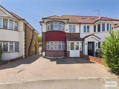 Brampton Grove, Kenton, HA3