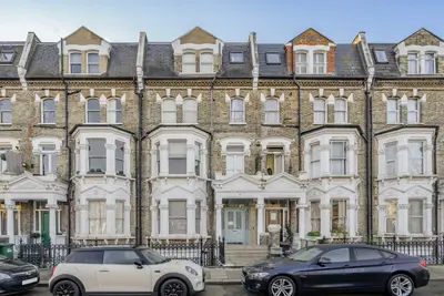 Gwendwr Road, W14