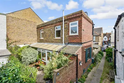 High Street, Broadstairs, CT10