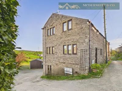Stonebreaks Road, Springhead, OL4