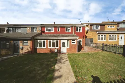 Julius Gardens, Luton, LU3