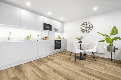 Church Grove, Hampton Wick, KT1