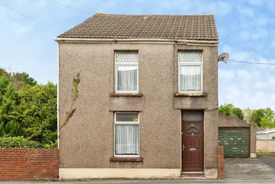 Llandafen Road, Llanelli, SA14