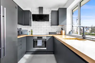 Prospect Road, Farnborough, GU14 8LA