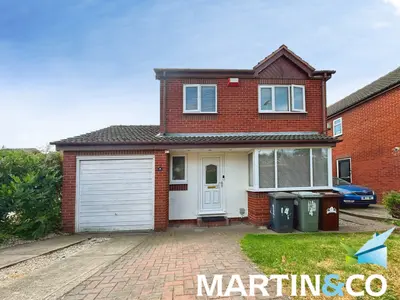 Heathfield Close, Tingley, WF3