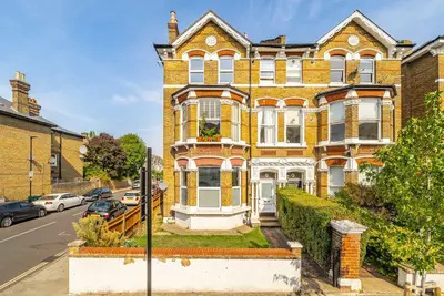 Tierney Road, SW2