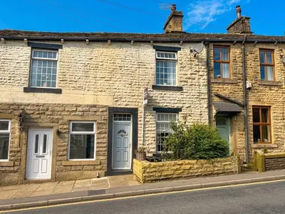 Burnley Road, Weir, OL13