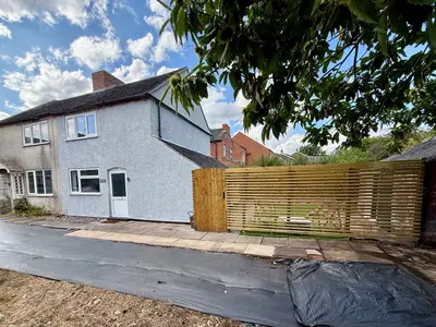 Rose Tree Lane, Newhall