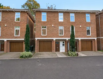 Thistledown Close, Winchester, SO22
