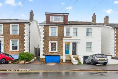 Ladbroke Road, Redhill, RH1