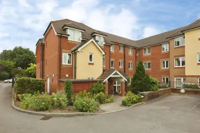 Trinity Street, Fareham, PO16