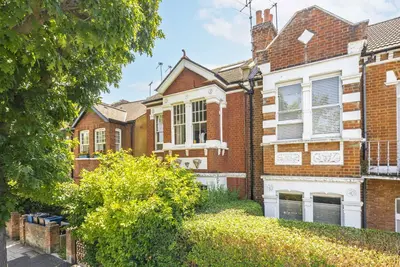 St. Margarets Road, TW1