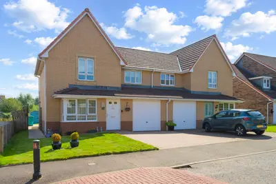 Craigcrest Place, Condorrat, G67 4GY