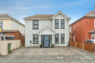 Newtown Road, Southampton, SO19