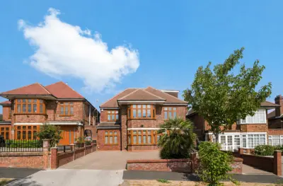 Sudbury Court Drive , Harrow , HA1 3ST