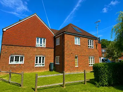Dorlcote Way, Witley, GU8