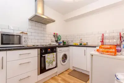 Scott Lidgett Crescent, SE1