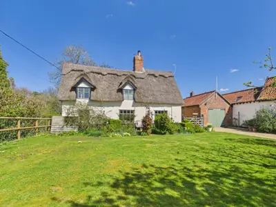 Lundy Green, Hempnall