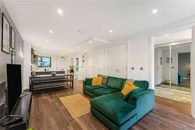 Wallis Road, London, E9 5TF