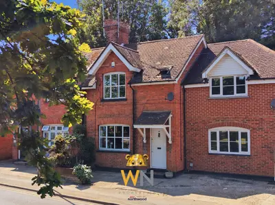 Rayleigh Road, Hutton, CM13