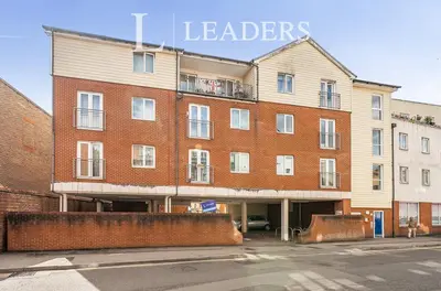 Medway Wharf Road, Tonbridge, TN9
