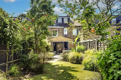 Beaumont Road, Chiswick, W4 5AP