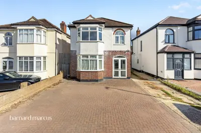 Kingston Road, Epsom, KT19