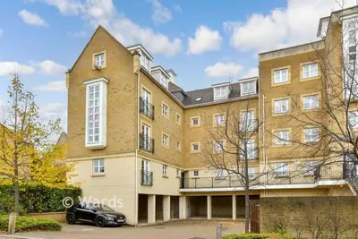 Sandpiper Close, Greenhithe, DA9