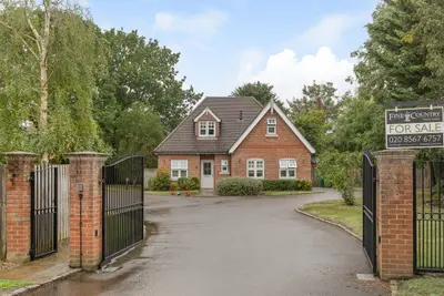 Oakington Close, Sunbury-on-thames, TW16