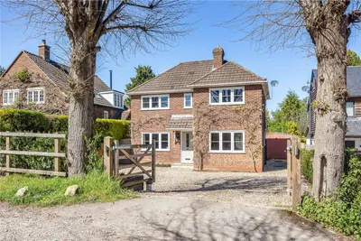 Walton Avenue, Henley-on-Thames, RG9