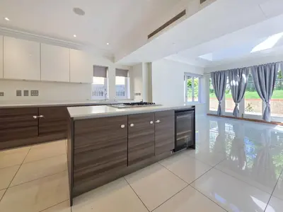 Havanna Drive, London