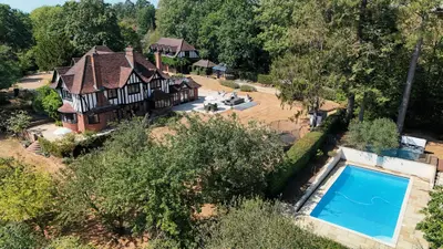 Winter Hill Road, Pinkneys Green, SL6