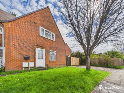 Stuart Crescent, Winchester, SO22