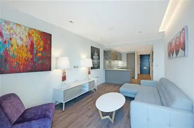 Satin House, 15 Piazza Walk, London E1