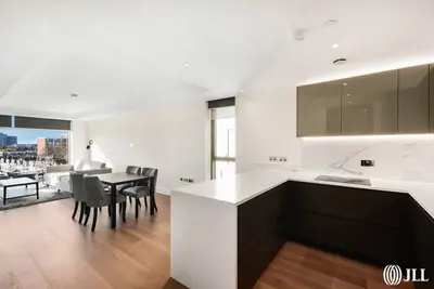 Warwick Lane, London, W14