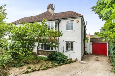 Dene Close, Hayes, Kent, BR2