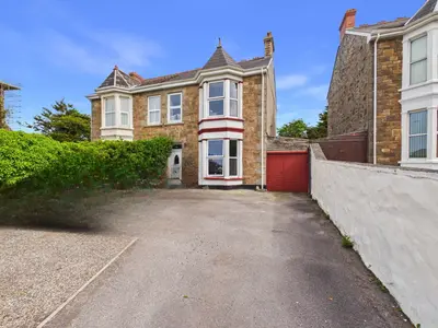Roskear, Camborne
