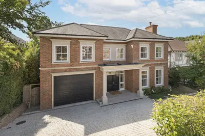Links Green Way, Cobham, KT11