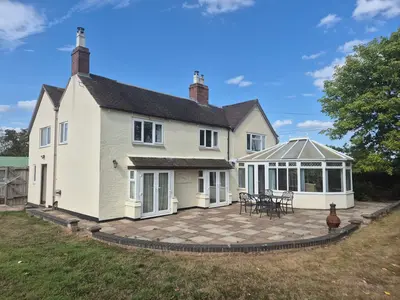 Foxholes, Wem
