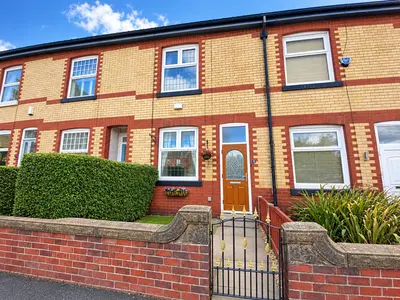 Springfield Avenue, Marple, SK6