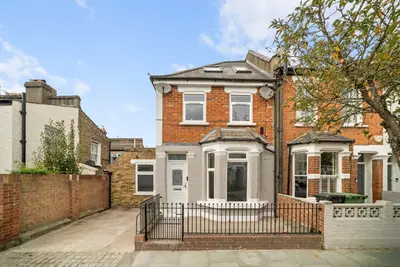 Mendora Road, Fulham, SW6