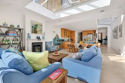 Thornton Avenue, London, W4 1QG