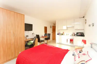 Courland Grove, SW8