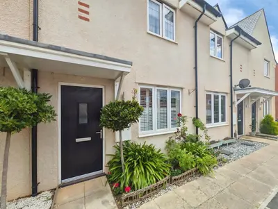 Farley Grove, West Clyst, Devon, EX1 3YX