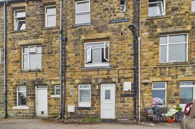 High Street, Hanging Heaton, West Yorkshire, WF17