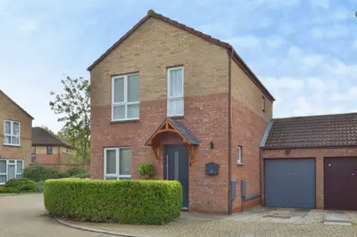 Christian Court, Willen, MK15