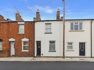 Townsend Street, Cheltenham, GL51 9HA