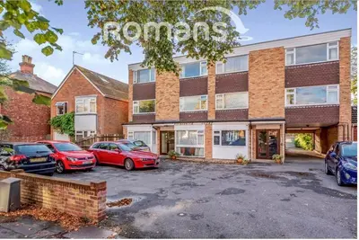 Alexandra Road, Farnborough, GU14