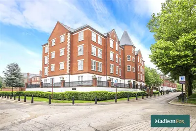 The Boulevard, Woodford Green, IG8